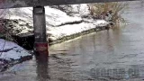 Веб-камера с видом на шкалу уровня воды в реке Аба в Новокузнецке (Новокузнецк, Россия)