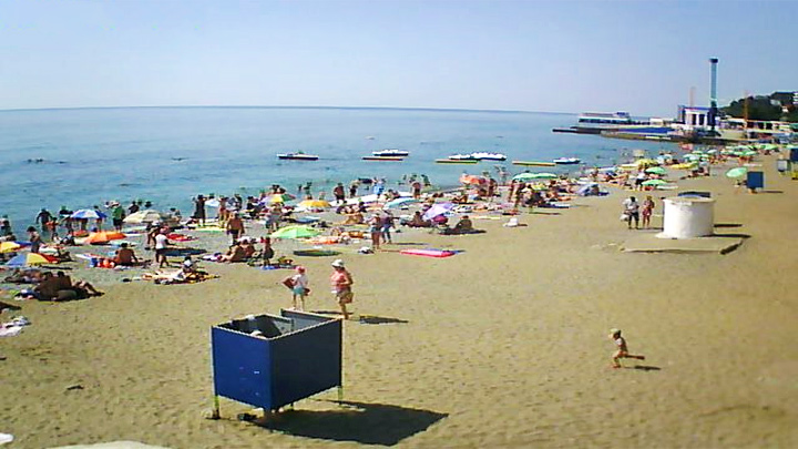 Веб-камера на городском пляже Алушты: Городской пляж Алушты