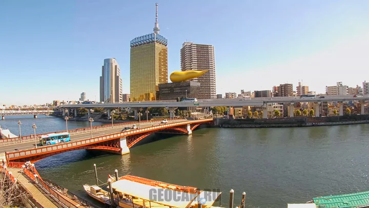 Webcam overlooking the Azuma Bridge in Tokyo