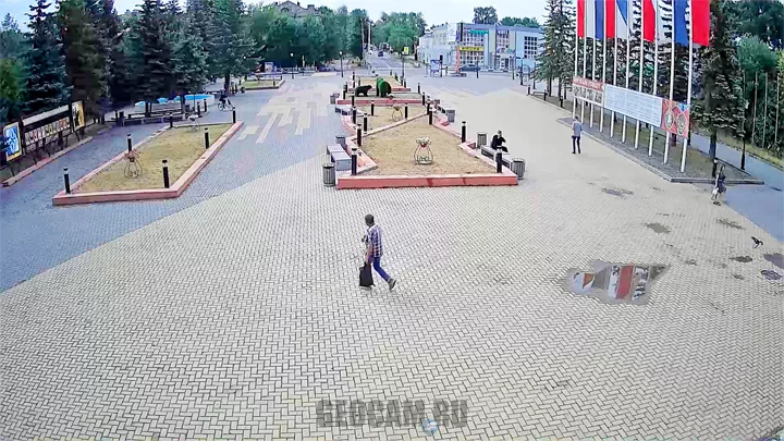 Webcam on the square of the Bolshevik plant, Rodniki town, Russia