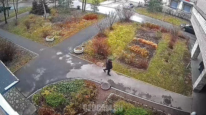 Webcam on Detskoselsky Boulevard, Pushkin, Russia