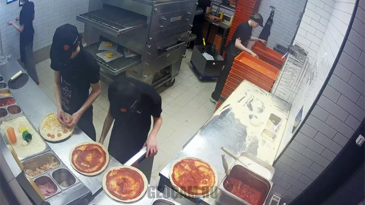 Webcam in the pizzeria «Dodo Pizza» on Pobedy Avenue, Cherepovets