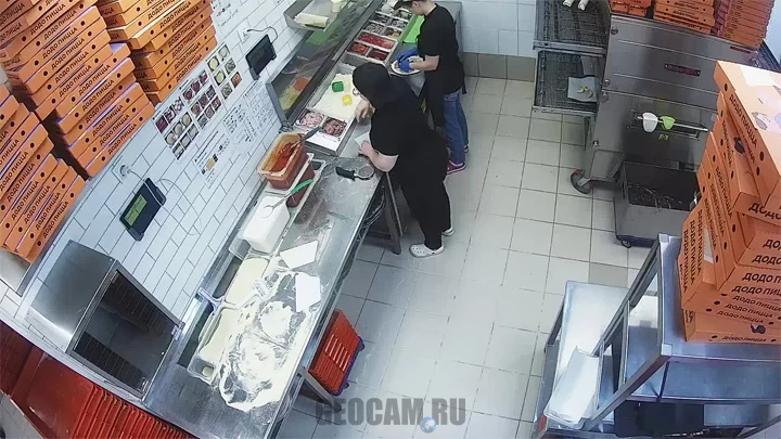 Веб-камера в пиццерии «Додо Пицца» на улице Свердлова, Балашиха
