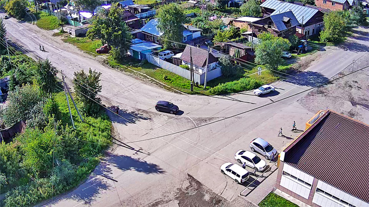 Road webcam at the intersection of Shadrin/Gastello, Biysk