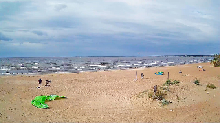 Webcam on the beach of the Gulf of Finland in Sestroretsk