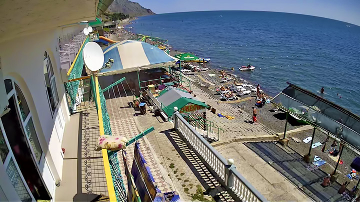 Webcam on the beach of the guest house «Jelip» (Morskoye, Crimea)
