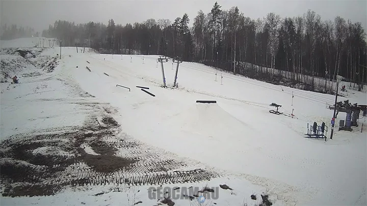 Webcam overlooking ski slopes #5 and #6, Krasnoe Ozero Ski Resort