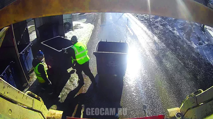 Веб-камера на мусоровозе М564ТС18, Ижевск