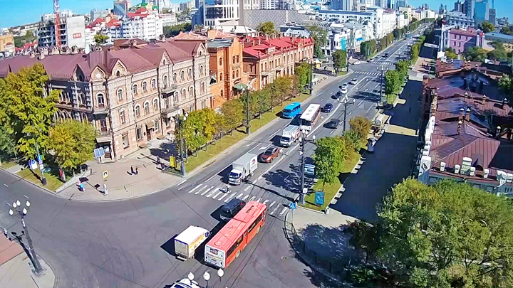 Webcam at the crossroads of Turgenev and Muravyov-Amursky in Khabarovsk