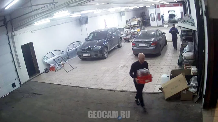 Webcam in the «NemetsAvto» paint shop (view from the gate), Serpukhov