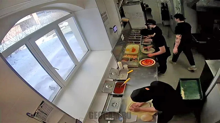 Webcam in the pizzeria «Dodo Pizza» on Pobedy Street, Seversk