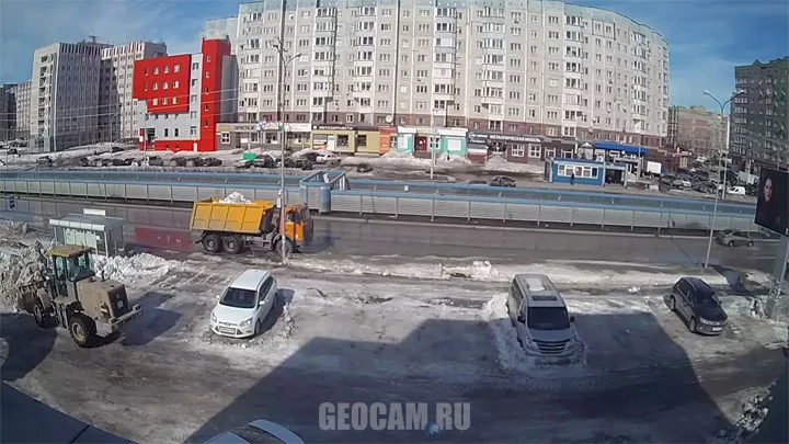 Webcam on Mira Avenue, Surgut