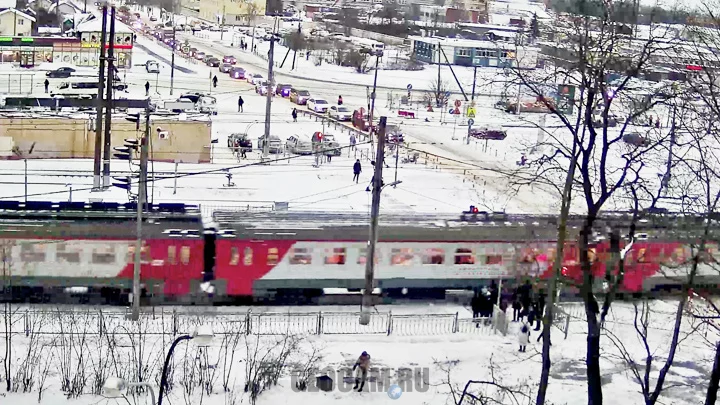 Webcam at the railway crossing, Pushkin