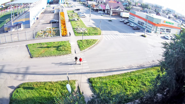 Webcam at the crossroad of Razin/Lipovy, Biysk city