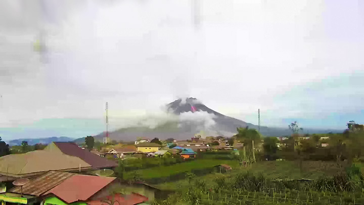 Sinabung volcano webcam Sinabung volcano webcam