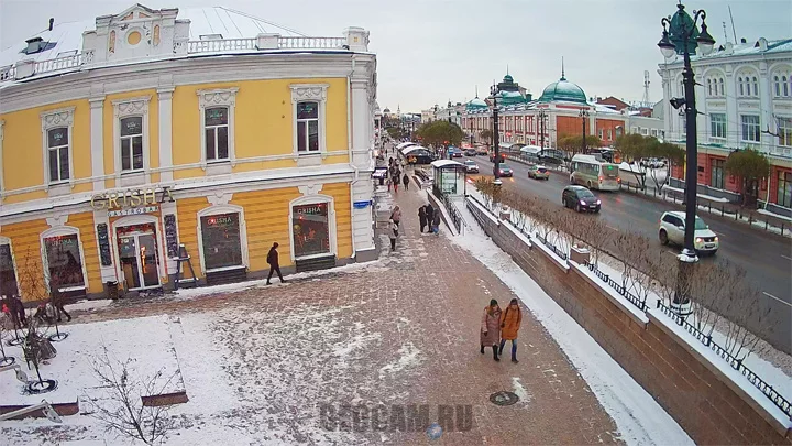 Веб-камера на Октябрьском мосту в Омске