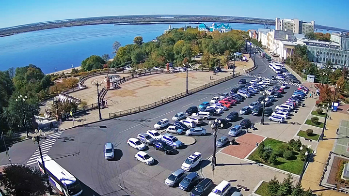 Webcam at the crossroads of Shevchenko and Muravyov-Amursky in Khabarovsk