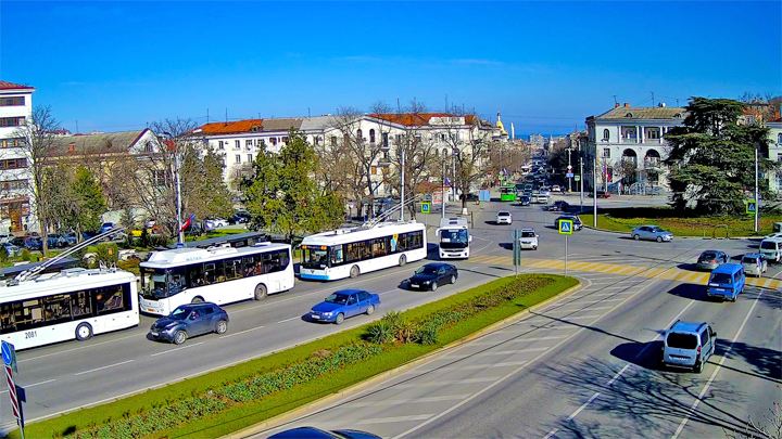 Ushakov Square webcam