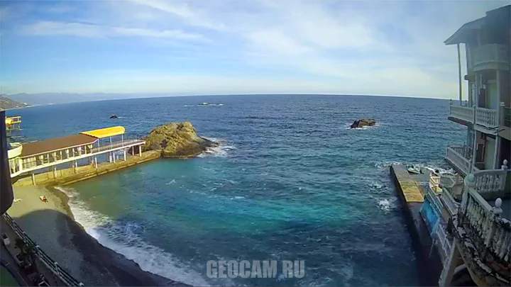Webcam on the embankment of the Utyos settlement, Alushta, Crimea