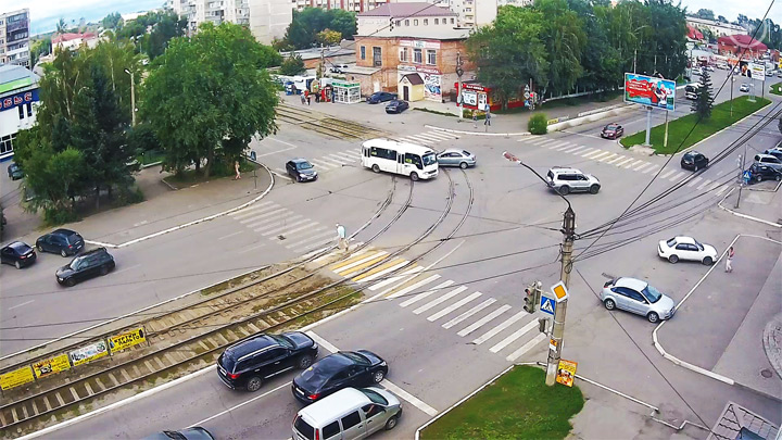 Веб-камера на перекрёстке Васильева/Мартьянова