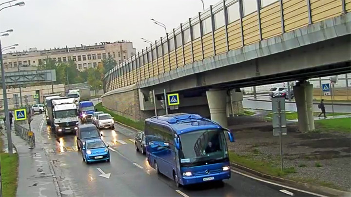 The WHSD webcam in Saint Petersburg: entry from the Automobile Street